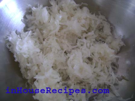 Mooli Parantha- grate raddish in a bowl